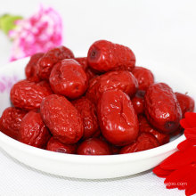 Fournir en vrac des dattes sucrées entières biologiques naturelles Dattes rouges séchées chinoises